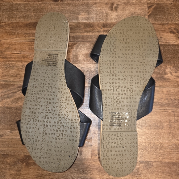 LC Lauren Conrad Black Slide Sandals - Picture 4 of 4